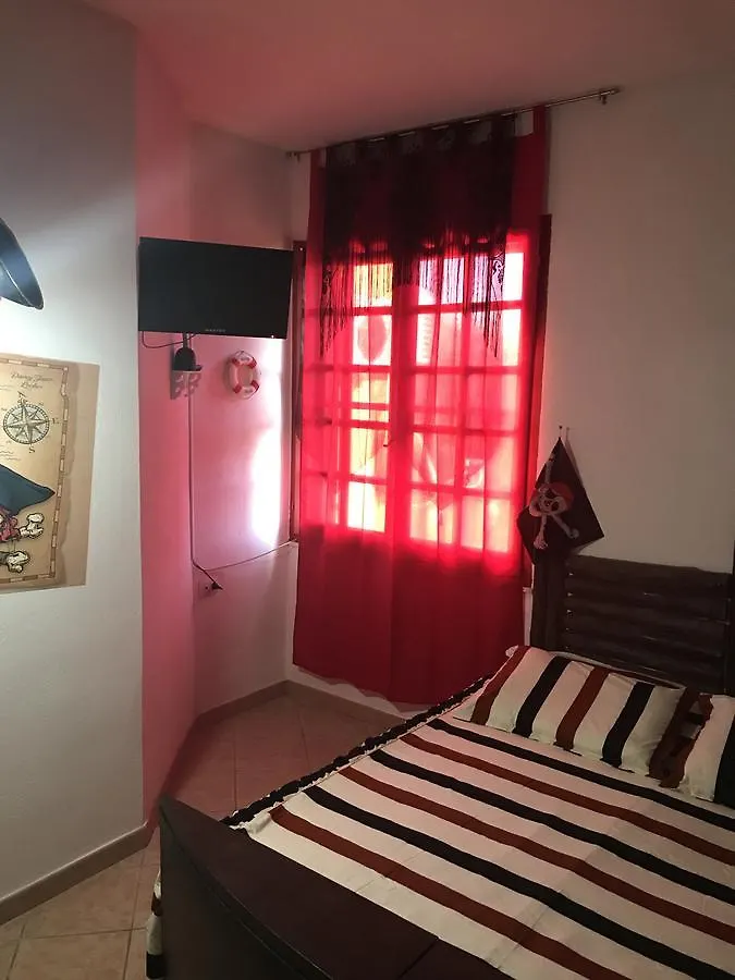 *** فندق مبيت وإفطار La Maddalena  Acquamarina B&B إيطاليا
